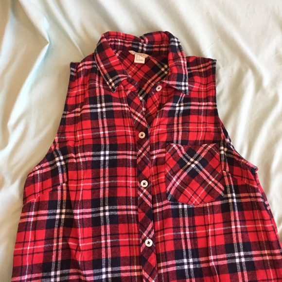 Forever 21 Sleeveless Flannel top- super cute! - Picture 2 of 5